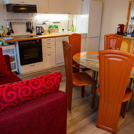 Gemuetliche Wohnung Mit Terasse Und Feuerstelle Lengnau Ngoại thất bức ảnh