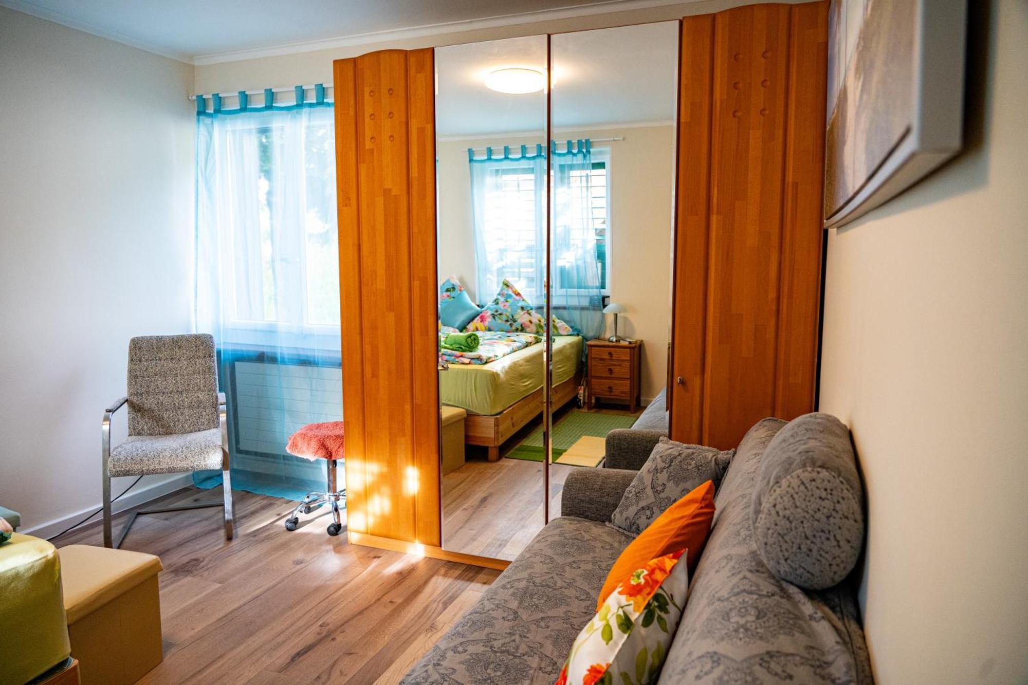 Gemuetliche Wohnung Mit Terasse Und Feuerstelle Lengnau Ngoại thất bức ảnh